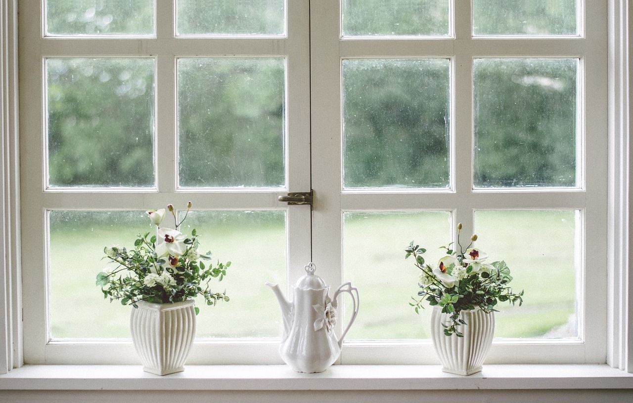 Window Replacement in Carlsbad: Picking a Frame Material